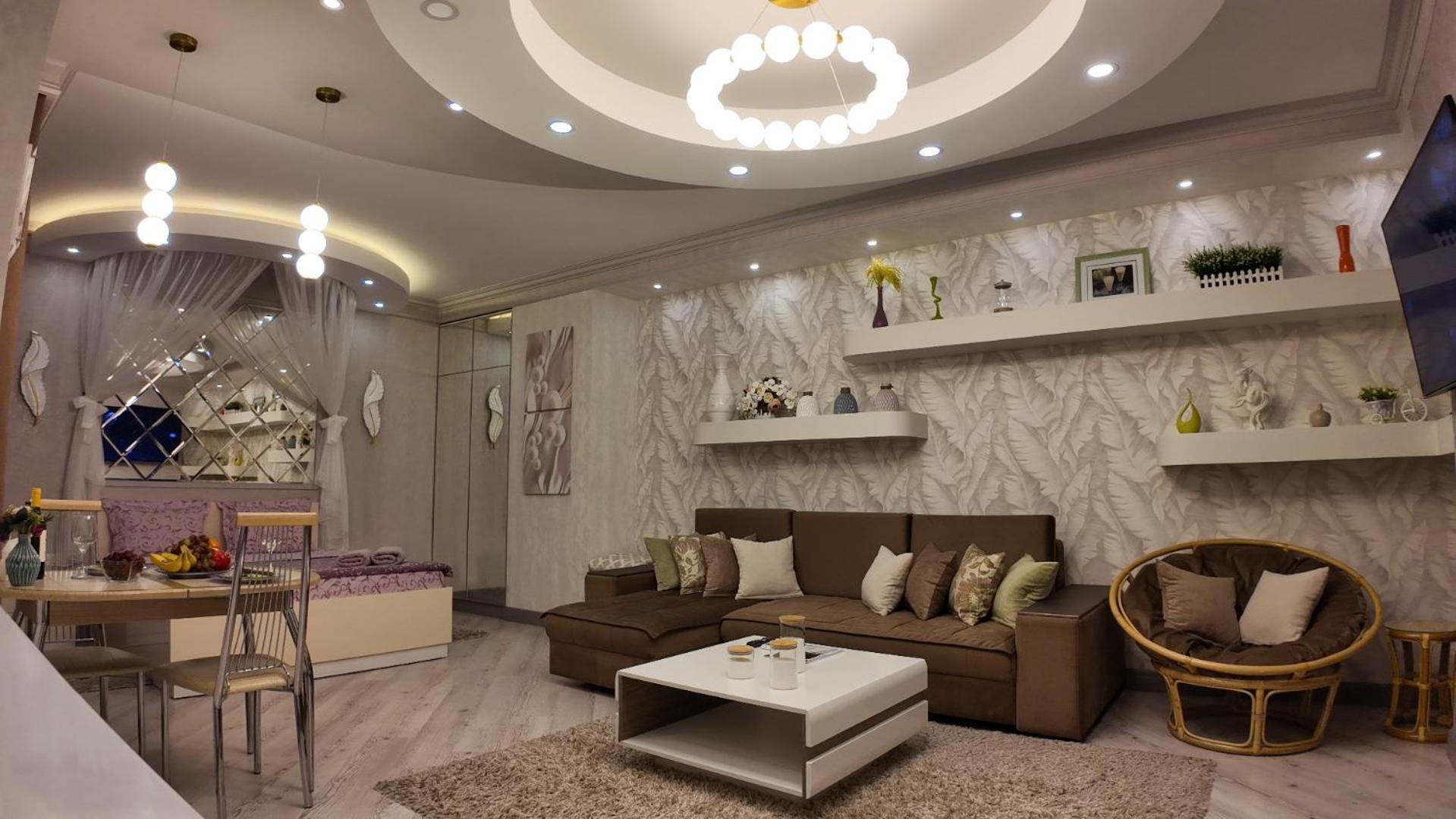 Апартаменты В Гостевом Домике Almaty Bagian luar foto